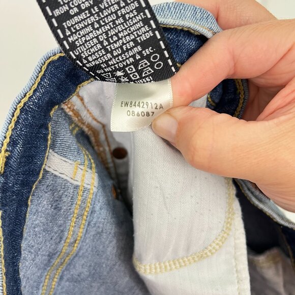 7 For All Mankind Size 28 Blue Distressed Raw Hem Ankle Jeans - Picture 9 of 11